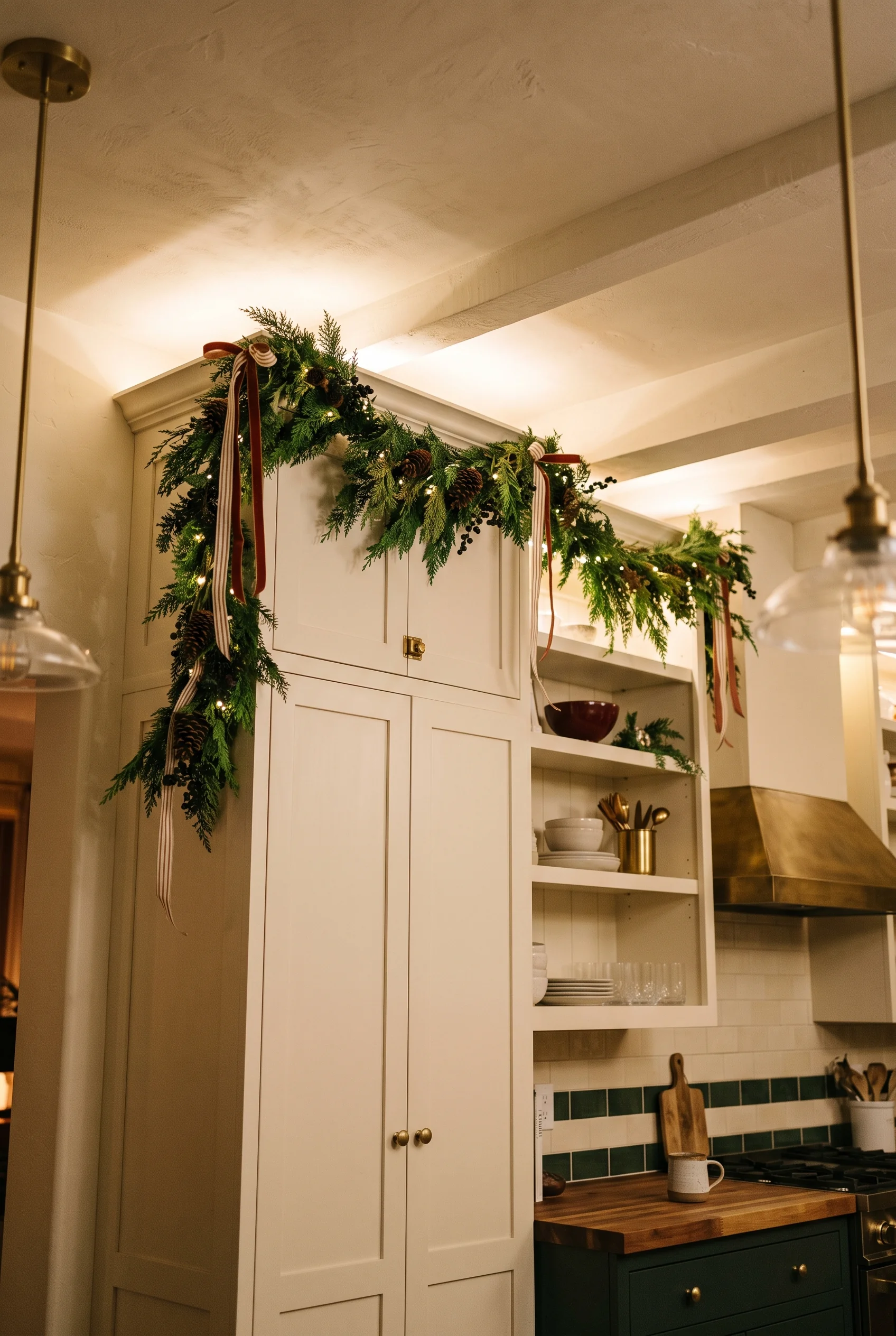 086 4 christmas kitchen decor ideas